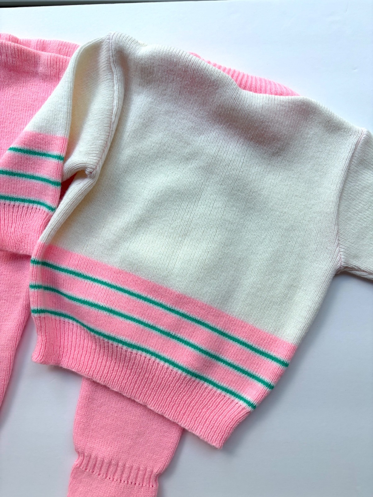 VTG 1984 Disney Babies Minnie Mouse Knit Sweater Pants Hat Set 0-6M Pink/Teal