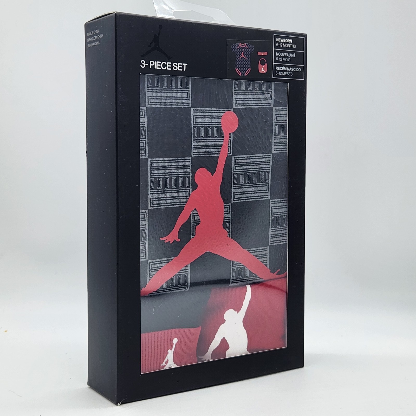3 Piece Nike Air Jordan Baby Outfit / Gift Set, 6-12 Months, Bib, Hat B26 (MP)