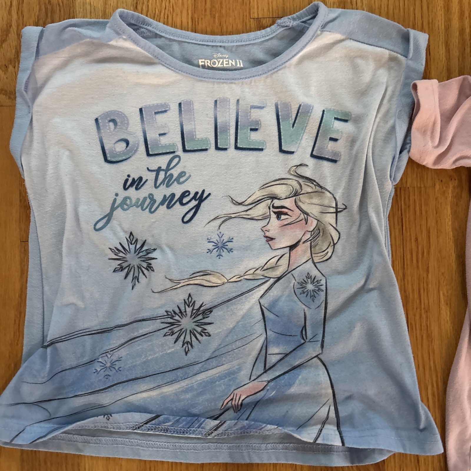 13 pc Girl Clothes Pajamas Shirts Shorts 6 6X 6/7 Disney Encanto Holiday Place