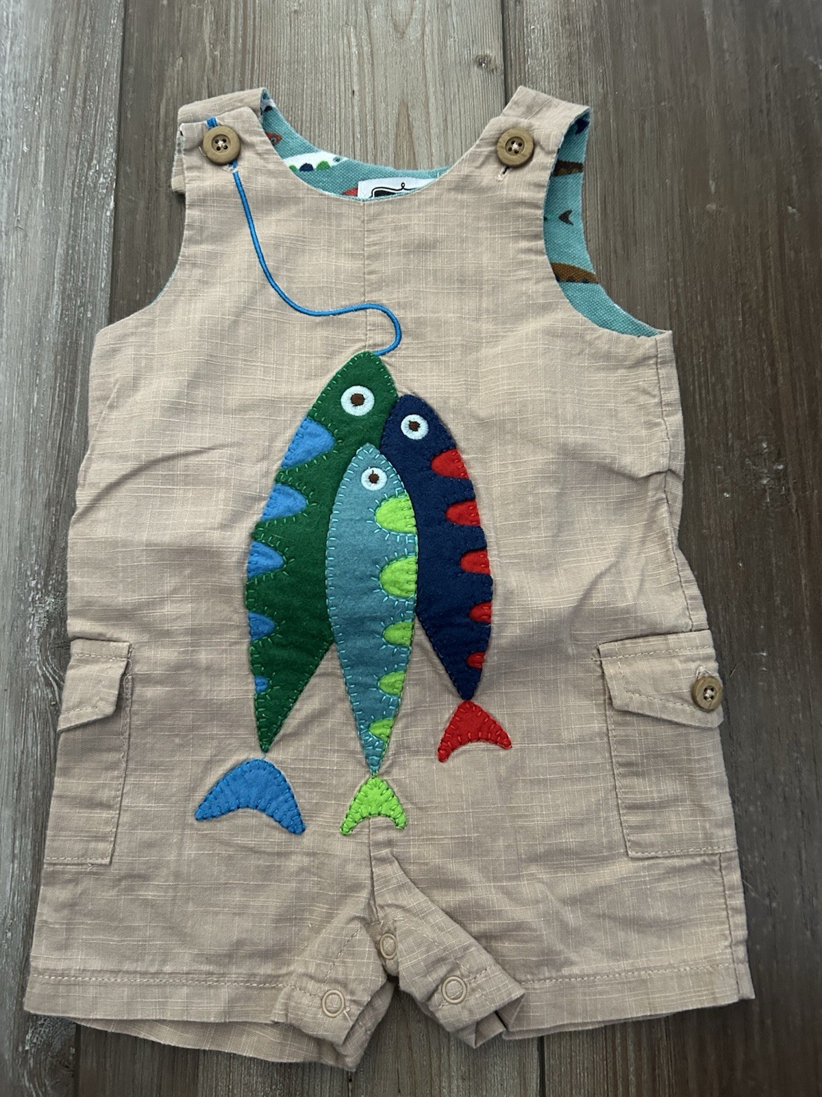 Mud Pie Baby Boy Fishing appliqué Romper Size 9/12 Months Fish