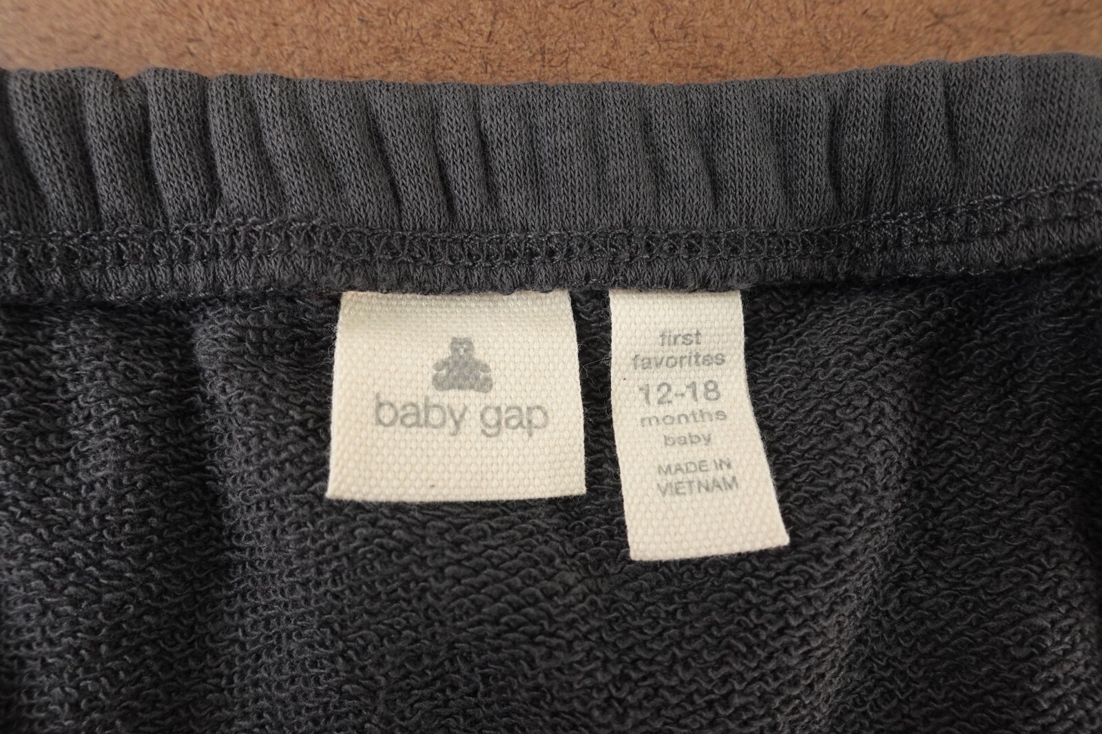 Gap Baby 12-18 Months Gray Brannan Bear Two-Piece Hooded Outfit Short Set NWT