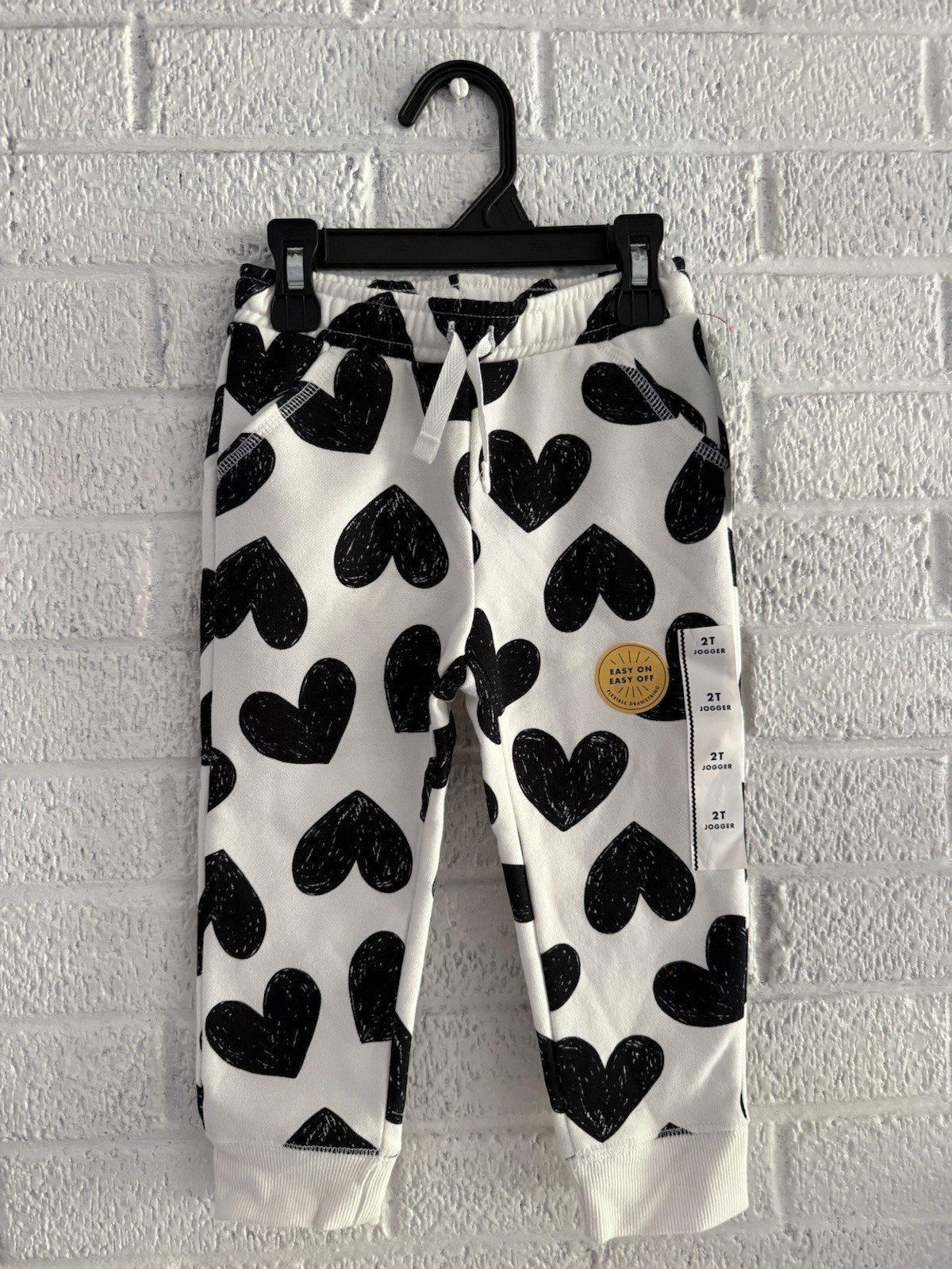 NEW Cat & Jack White Black Hearts Baby Girls 2T Sweatpants Joggers Pants Bottoms