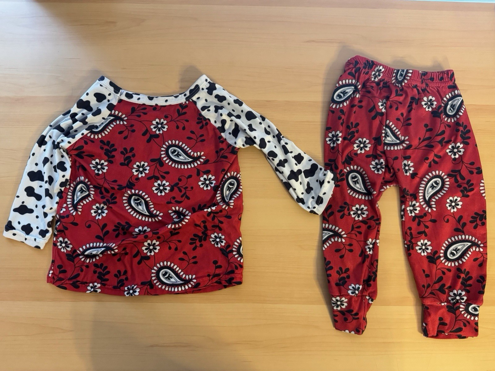 Two Piece Girls Red Paisley & Cow Print Western Size 12-18M