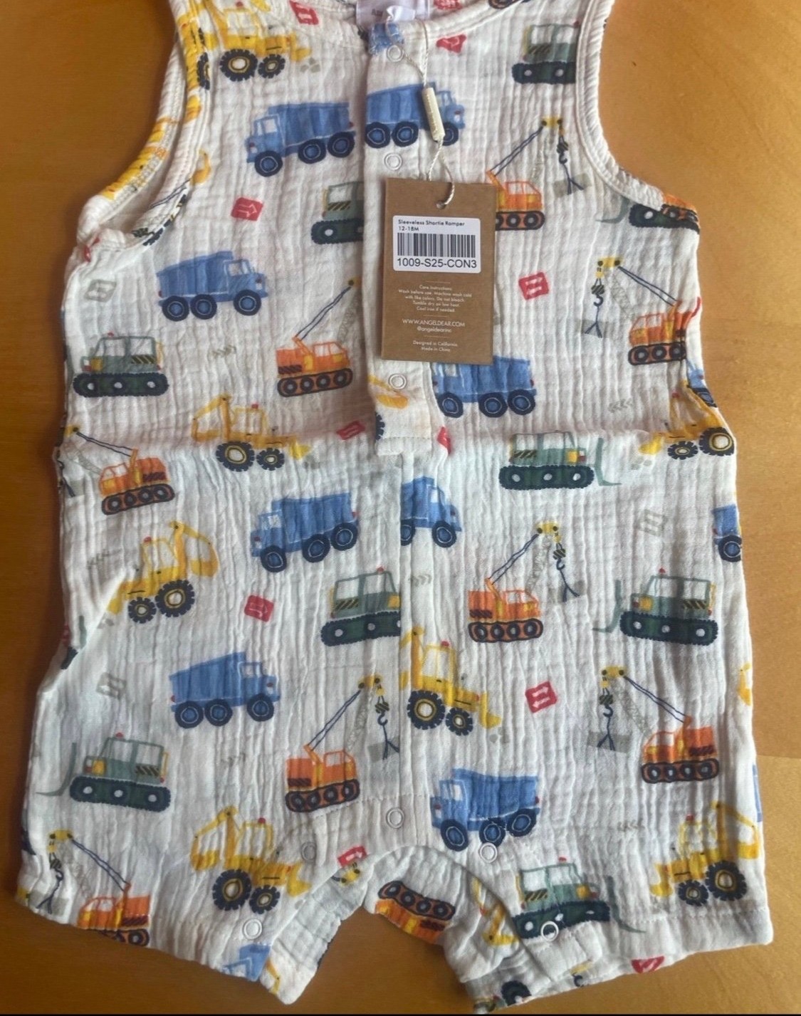NWT Angel Dear Cool Construction trucks muslin shortie romper 12-18 mo