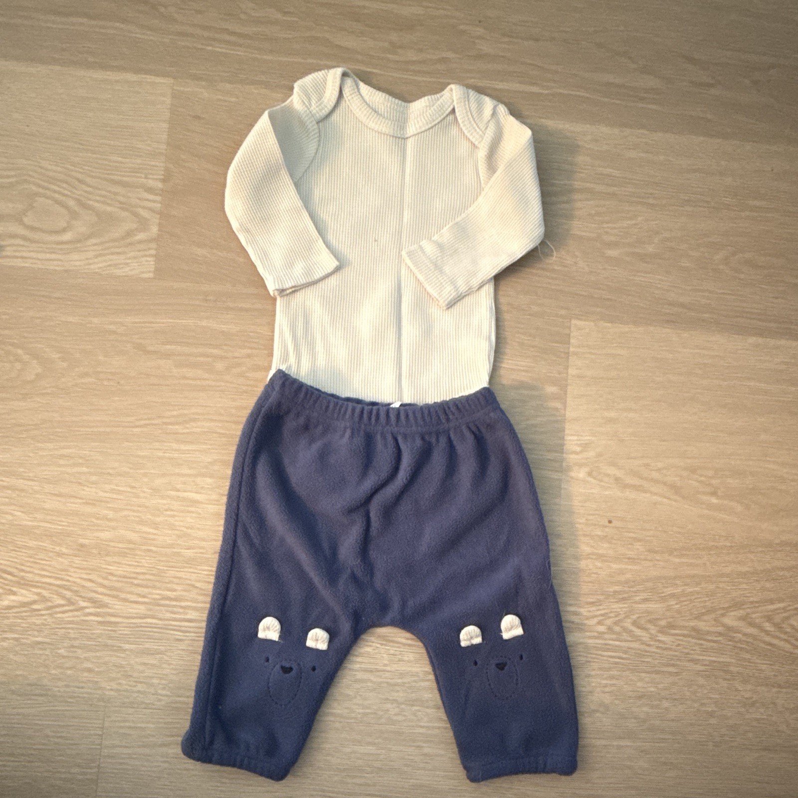 Chick Pea Baby 3-6M 2pc Long Sleeve Bodysuit & Pants Set Animal Print