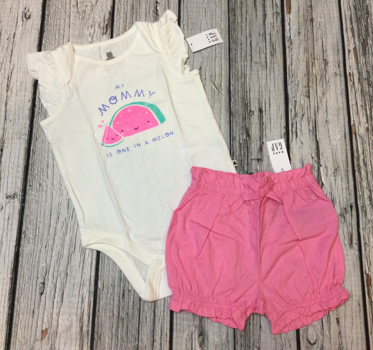 Baby Gap Girls 12-18 Months Watermelon Shirt & Pink Shorts Outfit. Nwt