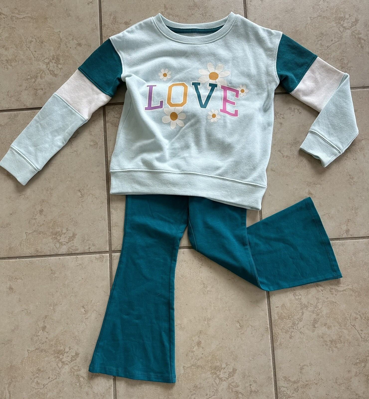 Jumping Beans Size 5T Girl’s 2 Piece Active Set. NWT.