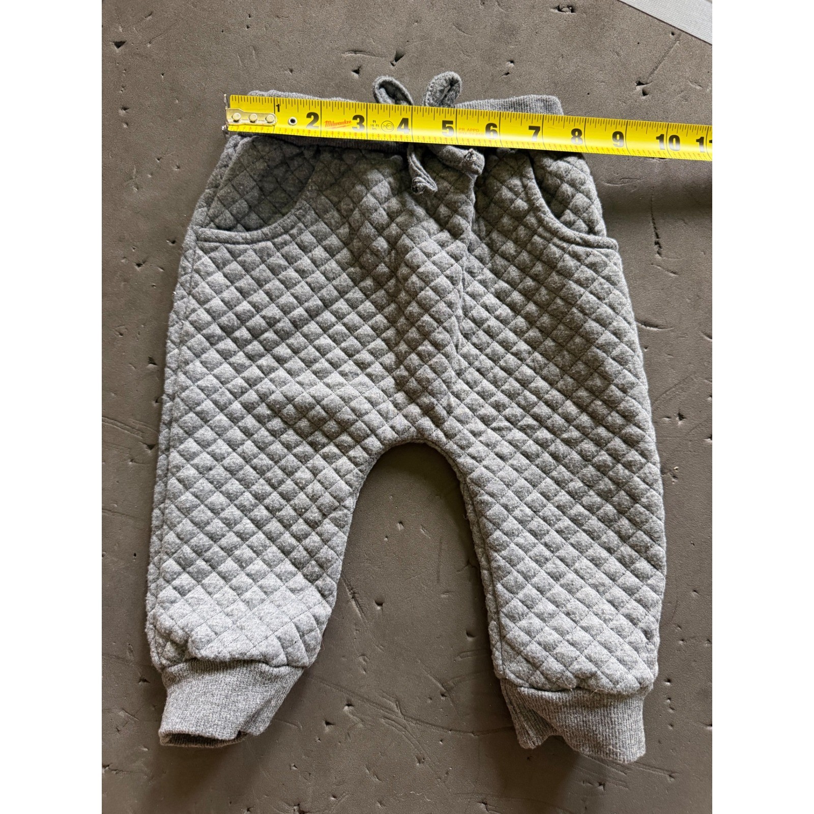 Unbranded Gray Quilted 2 Piece Sweatshirt and Jogger Set Size 70 6-9 Months