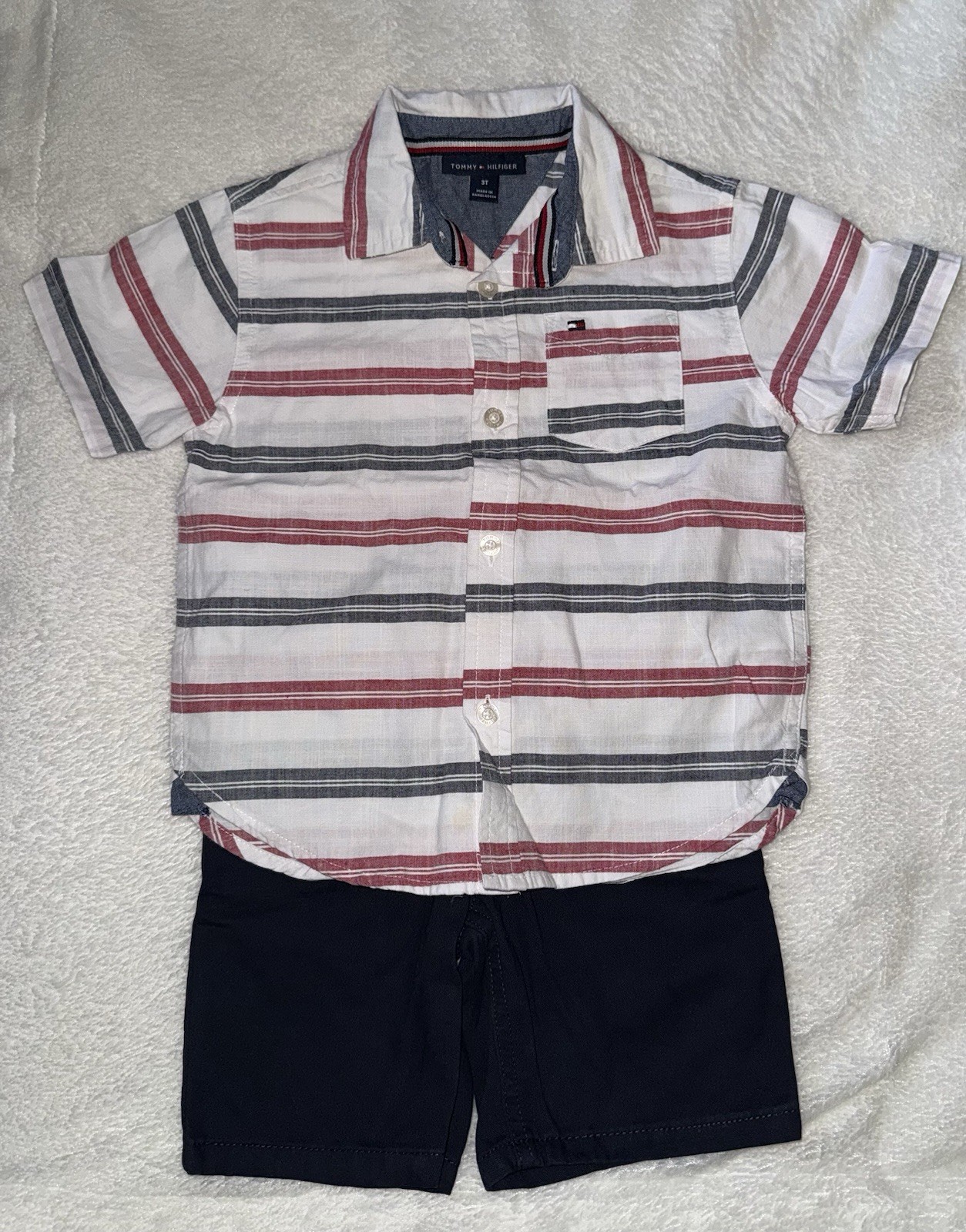 Size 3T (2) “Tommy Hilfiger” Boys Short Sleeve Shirt Shorts 2 Piece Set