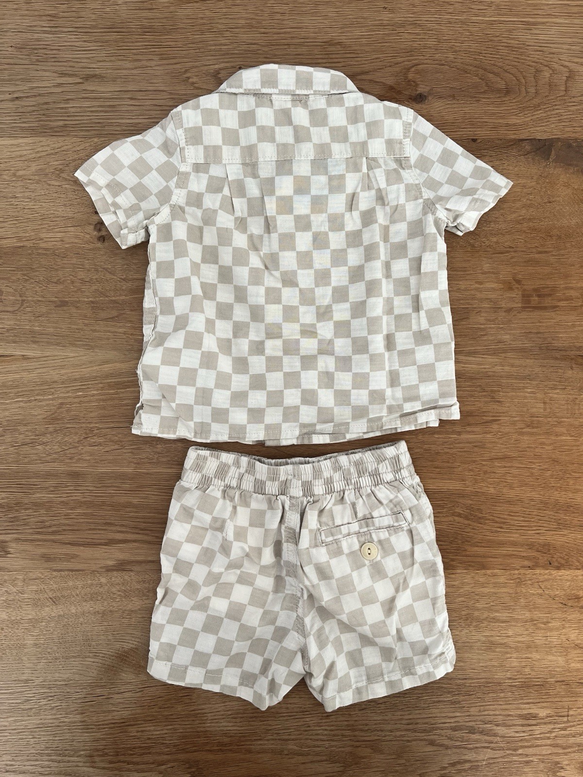 Baby Gap Checkered Shirt & Shorts Outfit Set Beige White cabana button up 6-12M
