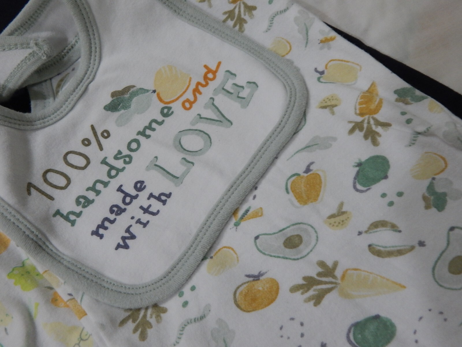 4 Piece Baby Boy Rompers Pants Bib sets All AVOCADO Theme Fruit Veggies 6-9 mont