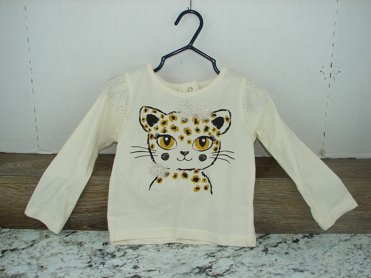 DDG Darlings Girls 24 Months Top Kitty Cat and Gold Glitter