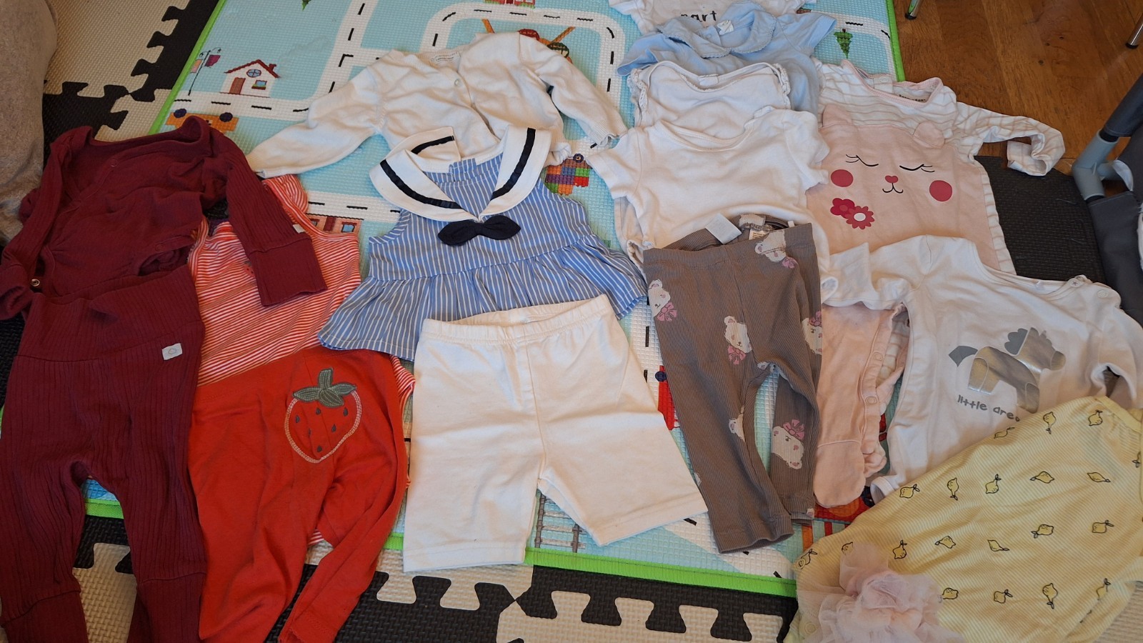 Bundle Baby Girl’s Clothes New or Very good Various Brands 6 Months