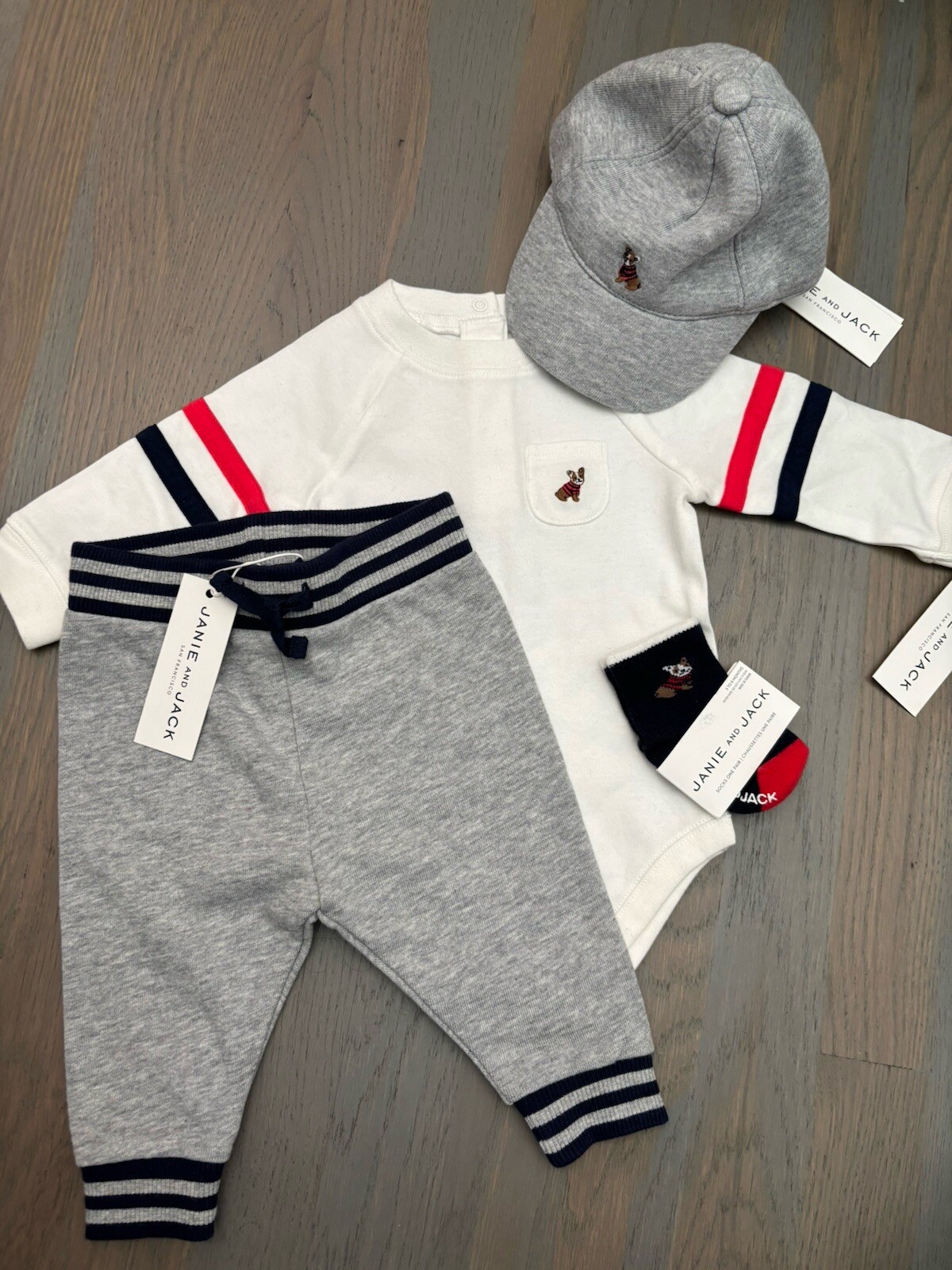 NWT Janie and Jack boy SPRING 4-piece gray bulldog dog bodysuit sock hat SET 3 6