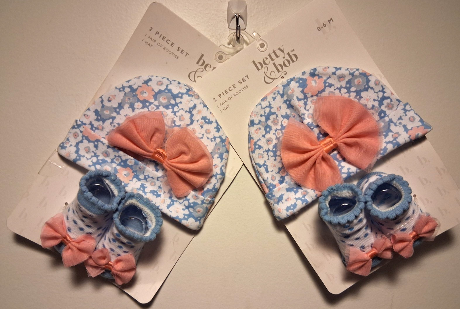 Baby Girl Booties & Beanie Hat 0-6 Baby Girl Lot of 2 Sets Twins