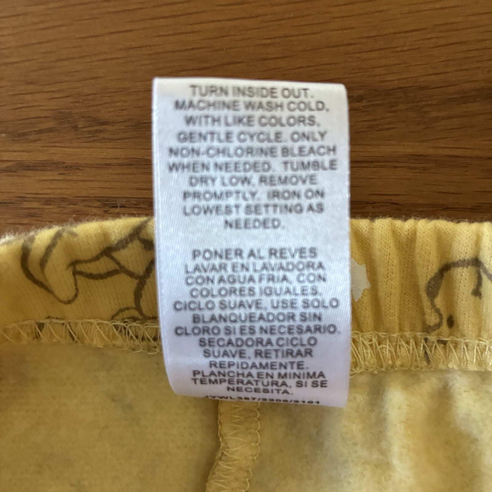 Disney Baby 2 Piece Unisex Winnie the Pooh Set- 3-6 Months