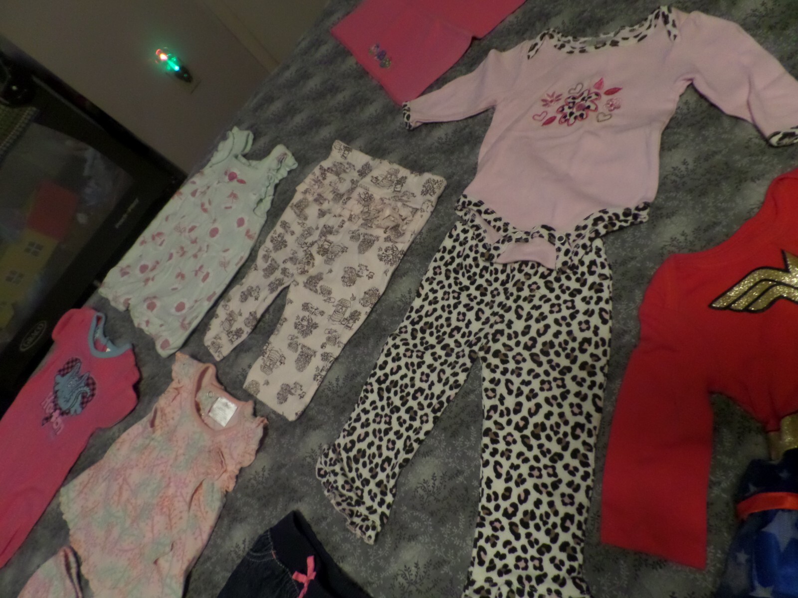 BUNDLE OF 18 BABY GIRLS CLOTHES SIZE 3-6 MO & 6-9 MO.