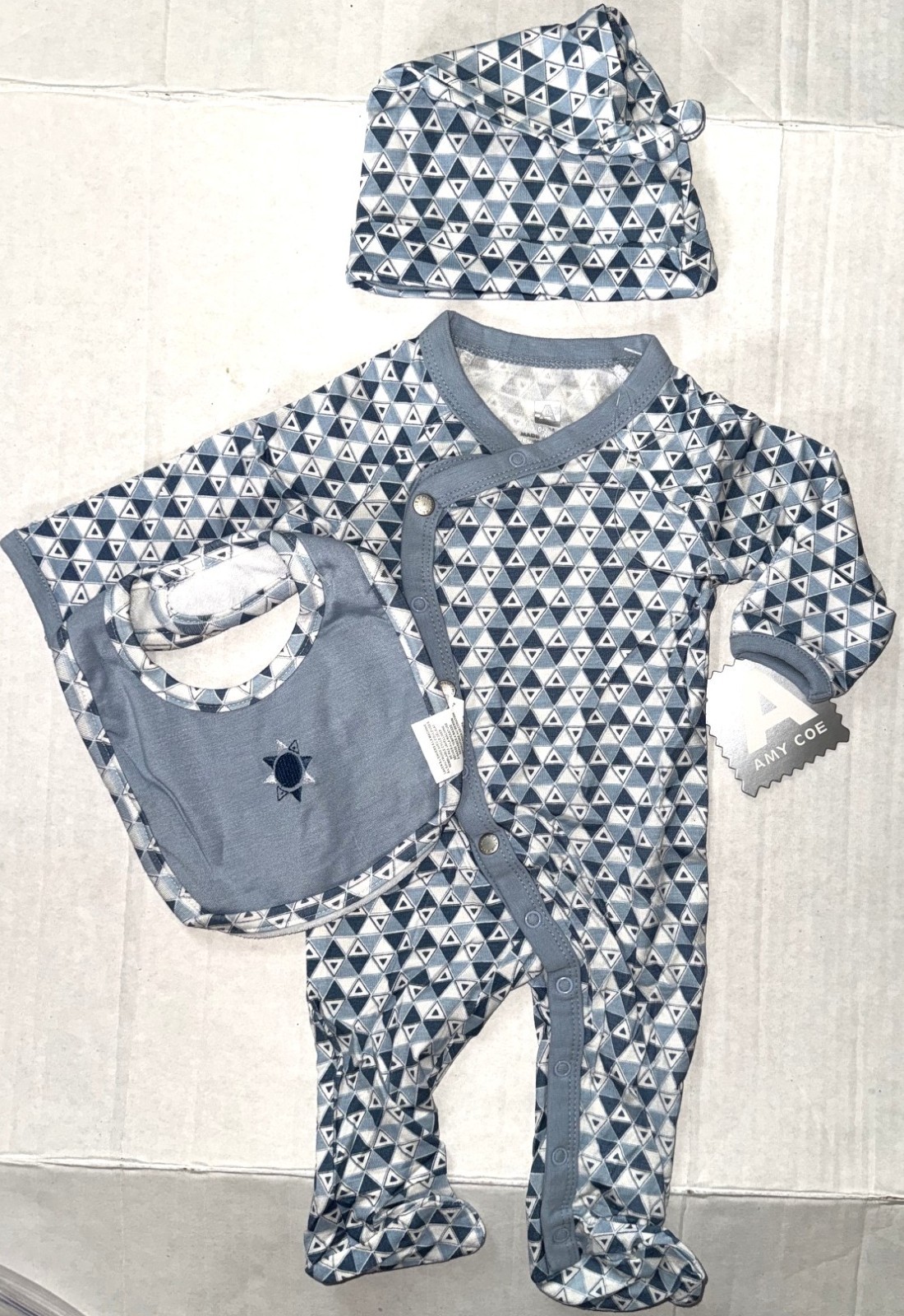 AMY COE 3 piece set white/blue GEOMETRIC motif size 0-3 months