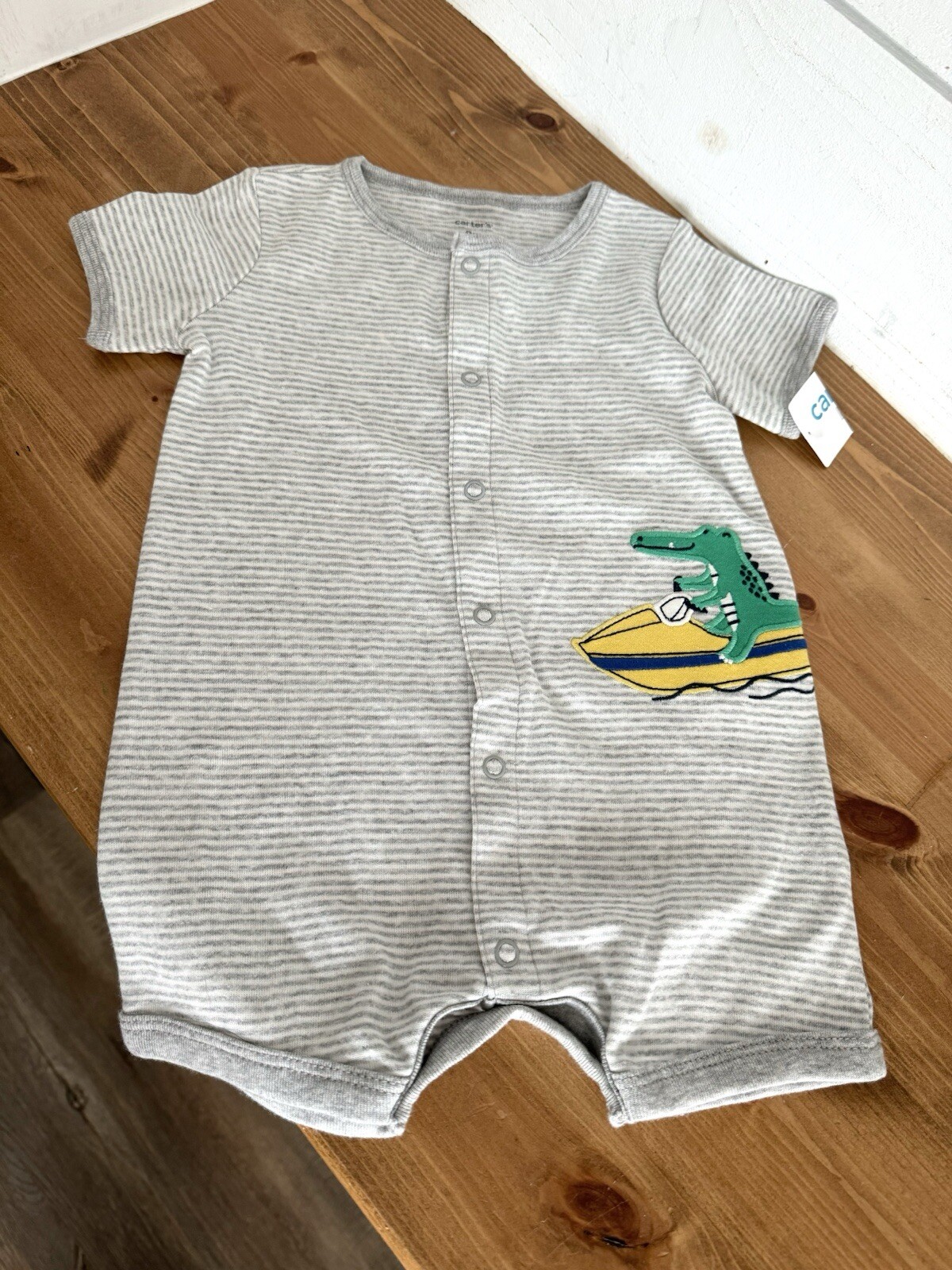 Boy’s Carter’s Alligator Romper Grey Striped T-Shirt 1 Piece Outfit NWT 9 Months