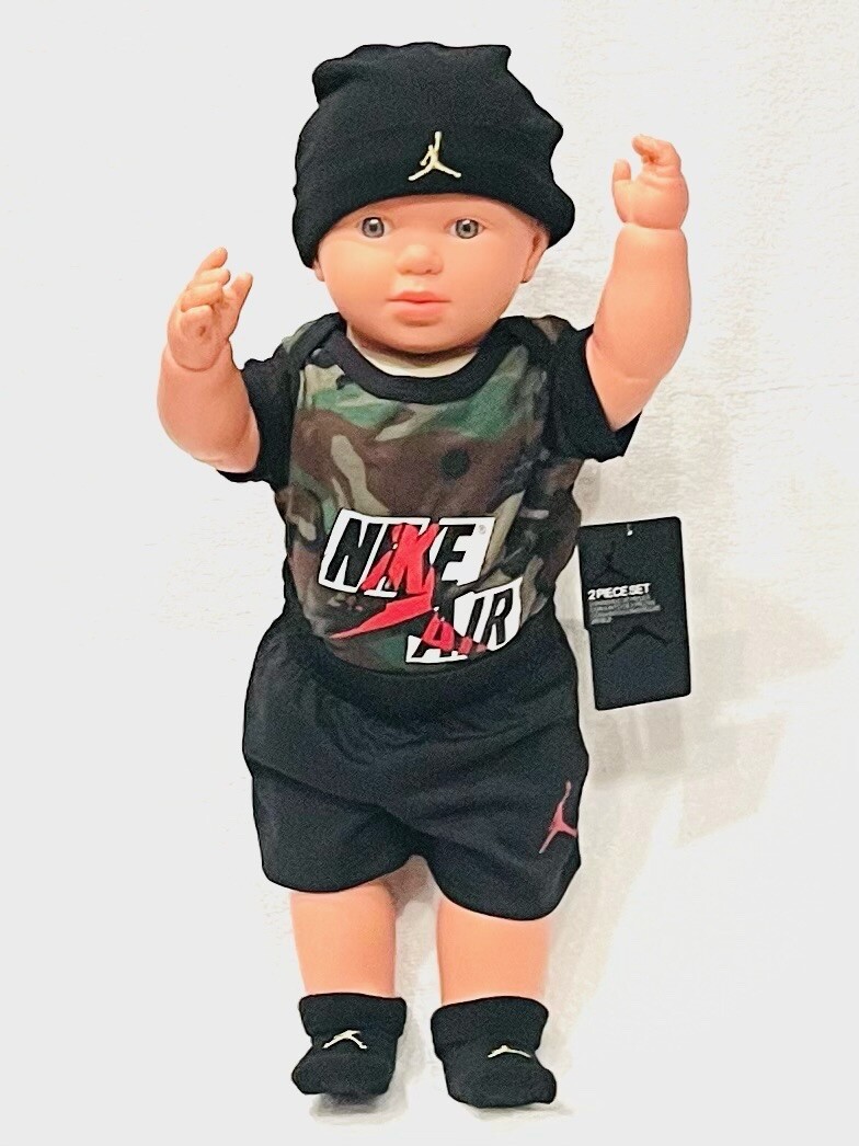 AIR NIKE/JORDAN Baby Boy 4-Pc GIFT SET: Bodysuits, Shorts & Booties 0-6 Months.