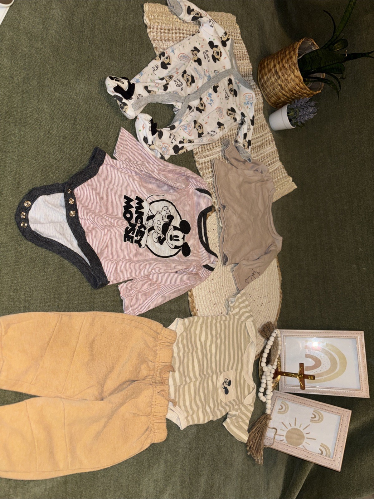 Baby Boy 3-6 Disney Baby Mickey Mouse Winnie The Pooh Pants Bodysuit Pjs Sweater