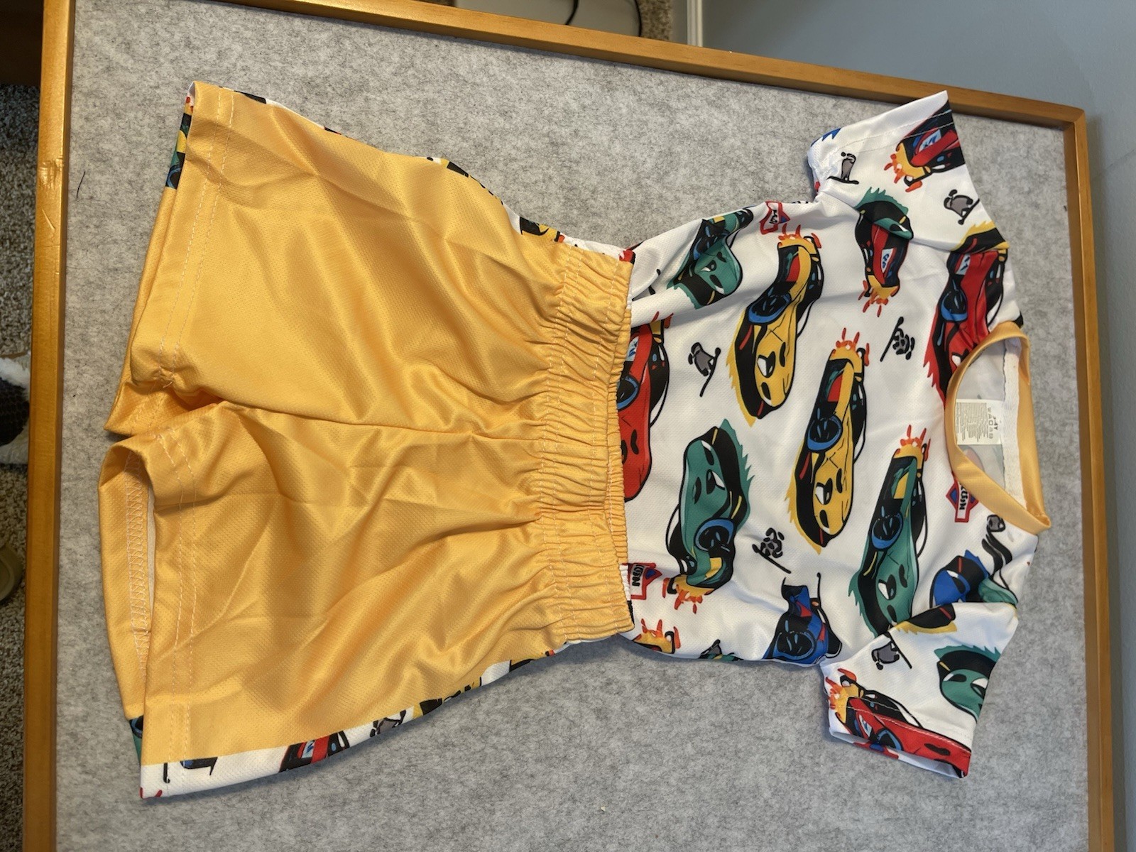 Boys 2-Piece Cars Print Outfit Set Mesh Short Sleeve T-Shirt Yellow Shorts 3-4Y