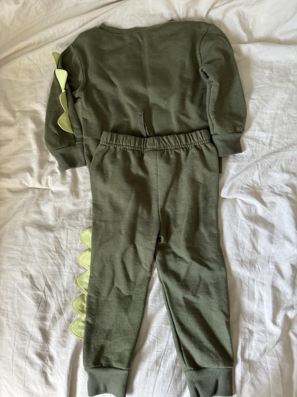 Max & Marcus Toddler Dino Park Sweatsuit Green Size 2T Pants and Sweatshirt