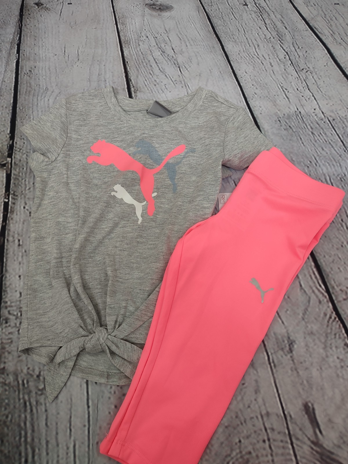 NWT! GIRLS PUMA OUTFIT SIZE 4T SUPER CUTE!