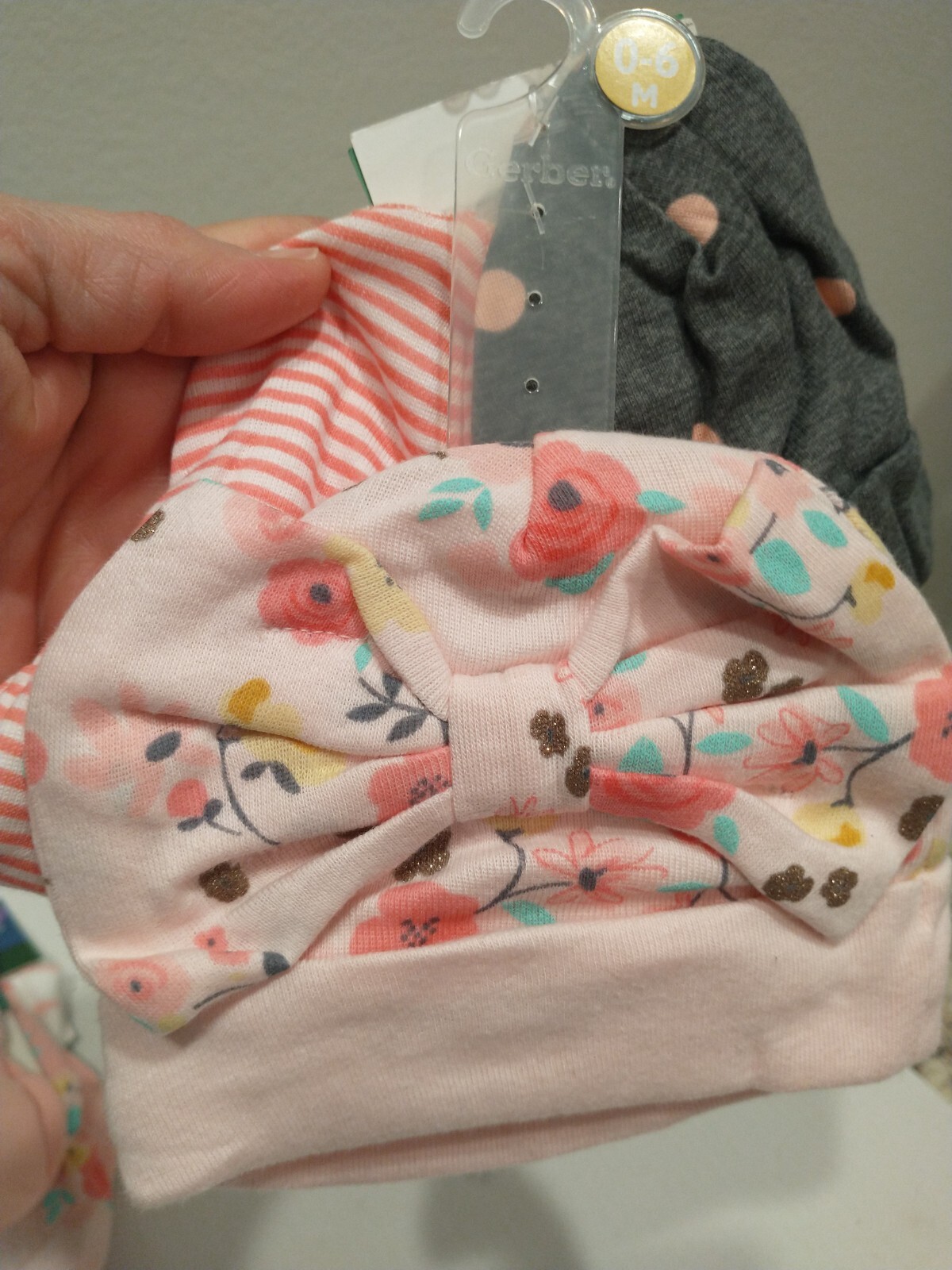 Garanimals Infant T-shirts, pants, Leggings, Gerber Mittens, socks, Hats S(0-3)
