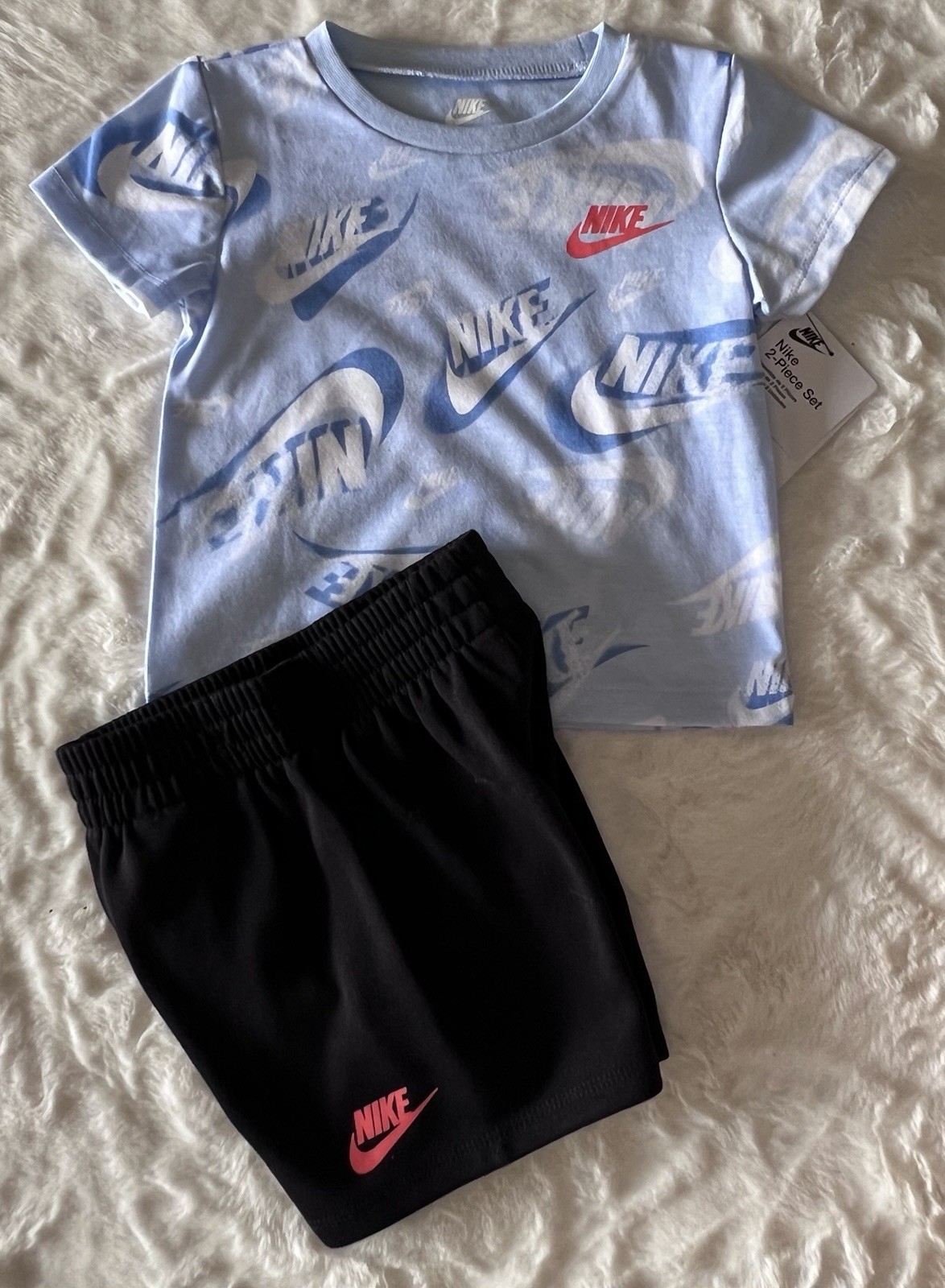 NIKE Sportswear Baby Boy’s Shirt and Shorts Outfit, 2-piece set