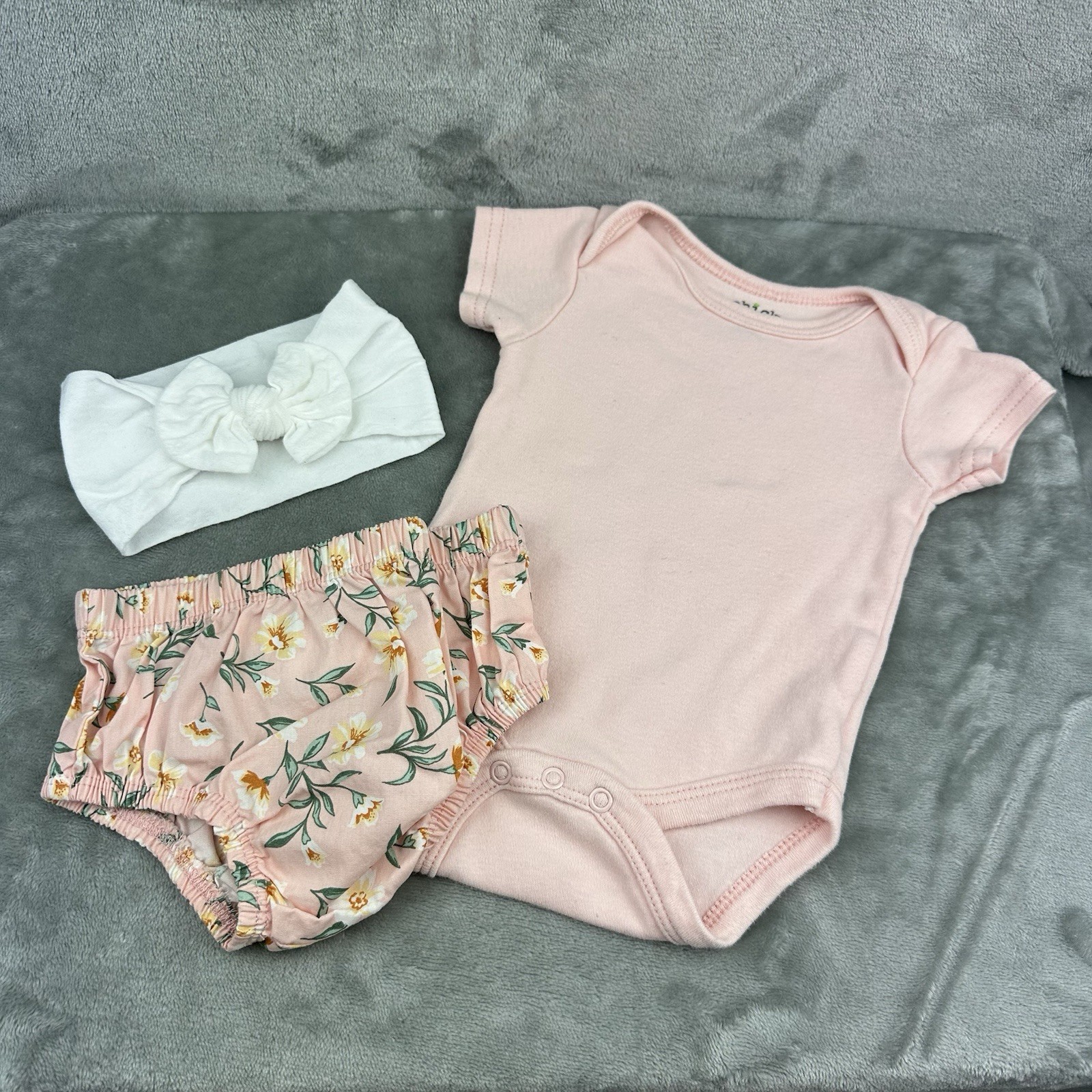 Mixed Brands Outfit Bodysuit Bloomers Headband Girls 3-6 Months Pink Floral Bow