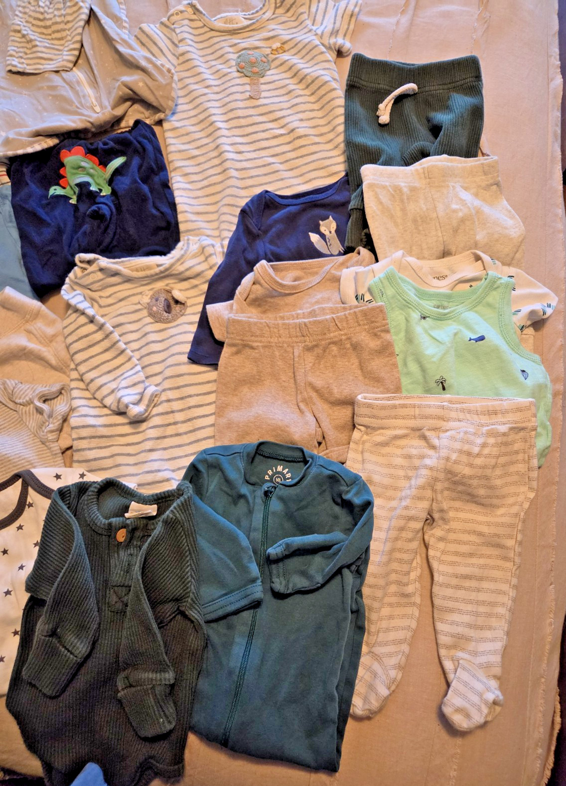 45 Pc Lot Premium Clothes Newborn, 0-3, 6-9m & TWO Love to Dream Swaddle Sacks!