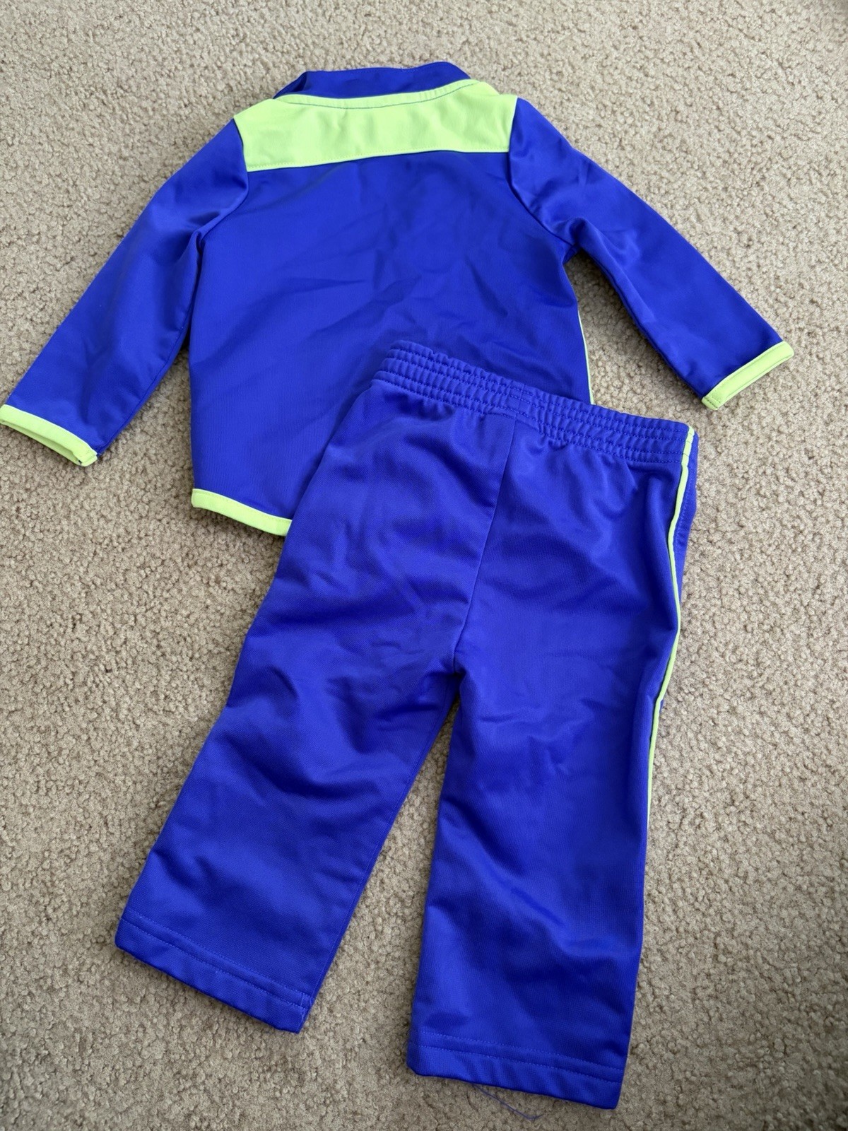 Under Armour Baby Girls Size 6/9M 2 Pc Outfit Track Set Sweat Suit Stripe NWOT