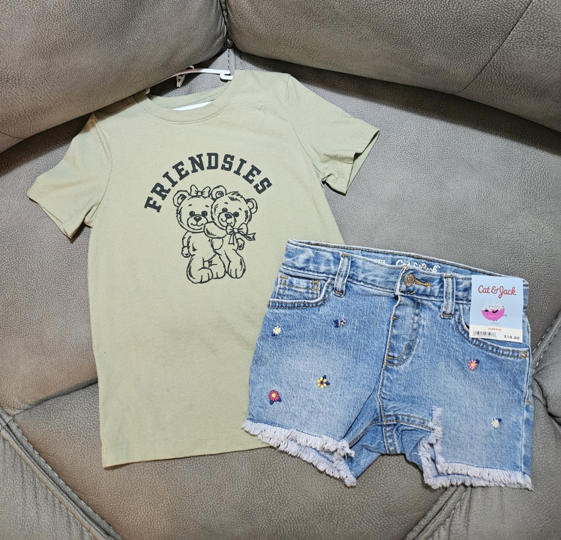 Cat & Jack 2pc Graphic Bear Tee & Denim Shorts Set Fringe Girls 5T