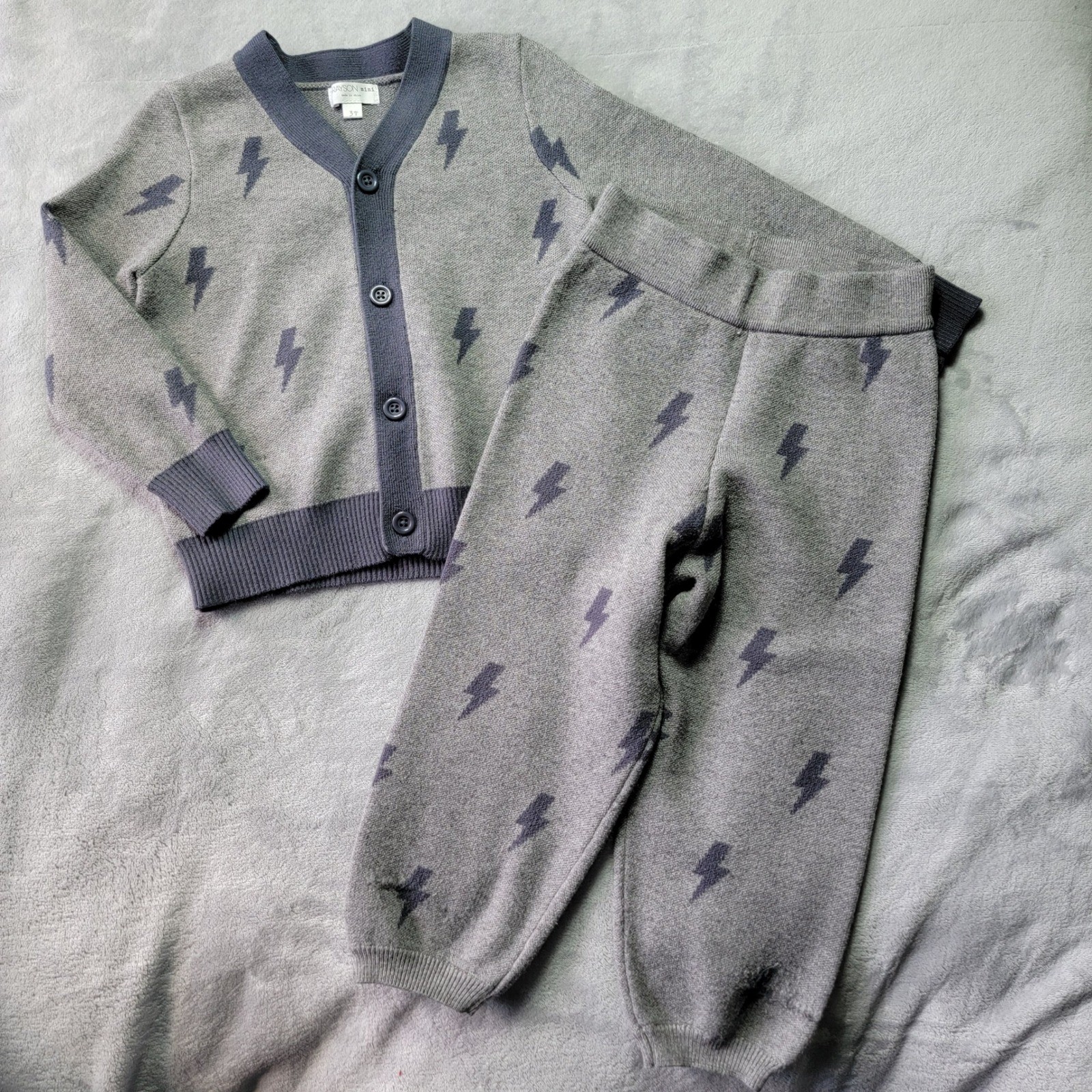 Grayson Mini Kids 3T Gray Lightning Bolt Knit Cardigan and Joggers 2 Piece Set