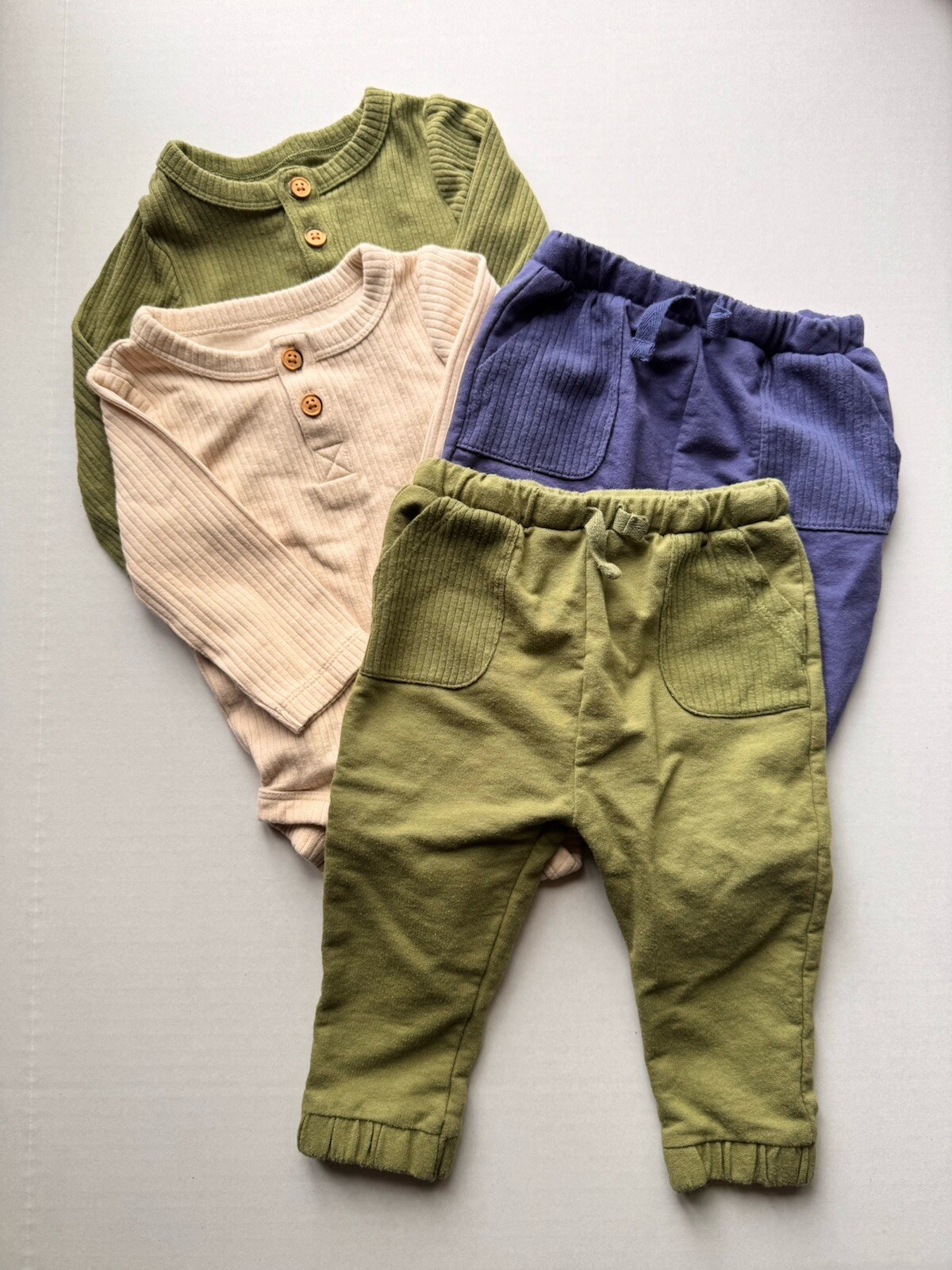 Cat and Jack Boys 3-6months | 4-Piece Mix and Match Pants and Vests