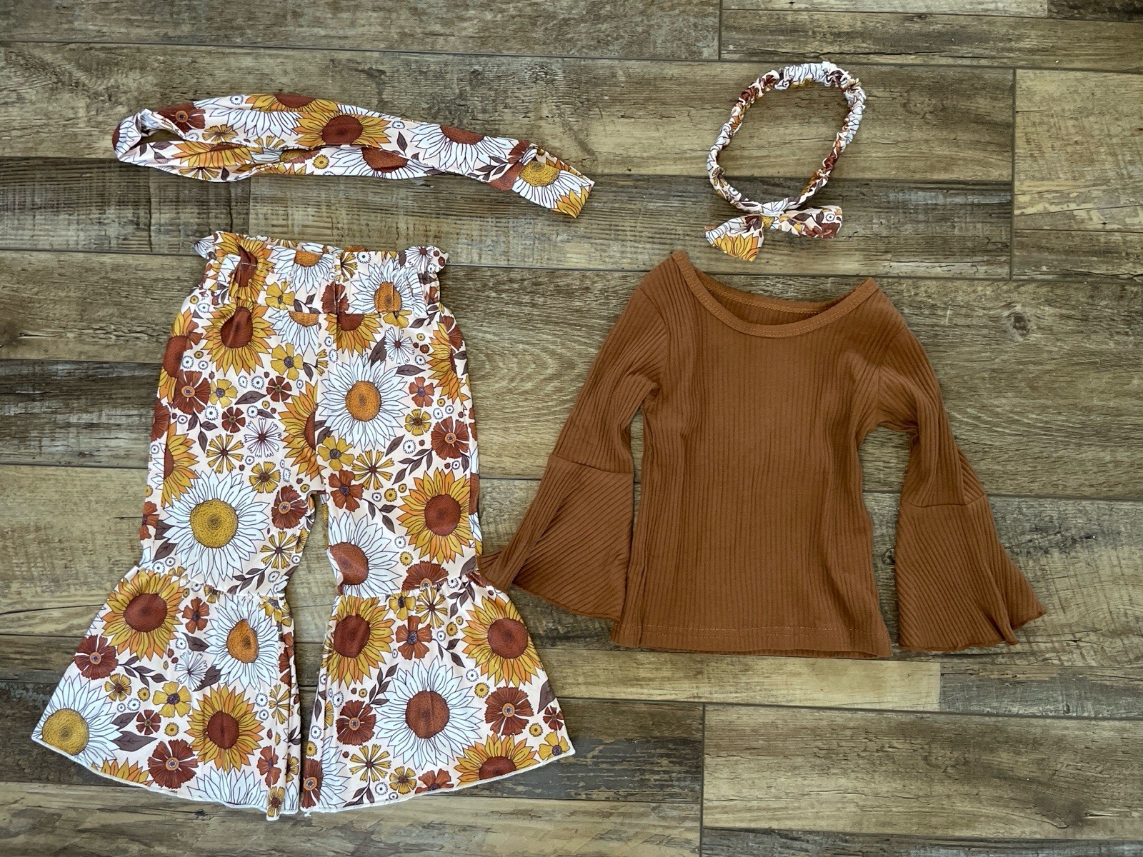 Boutique Girls 12-18M 4pc Sunflower Bell Bottom Outfit Set