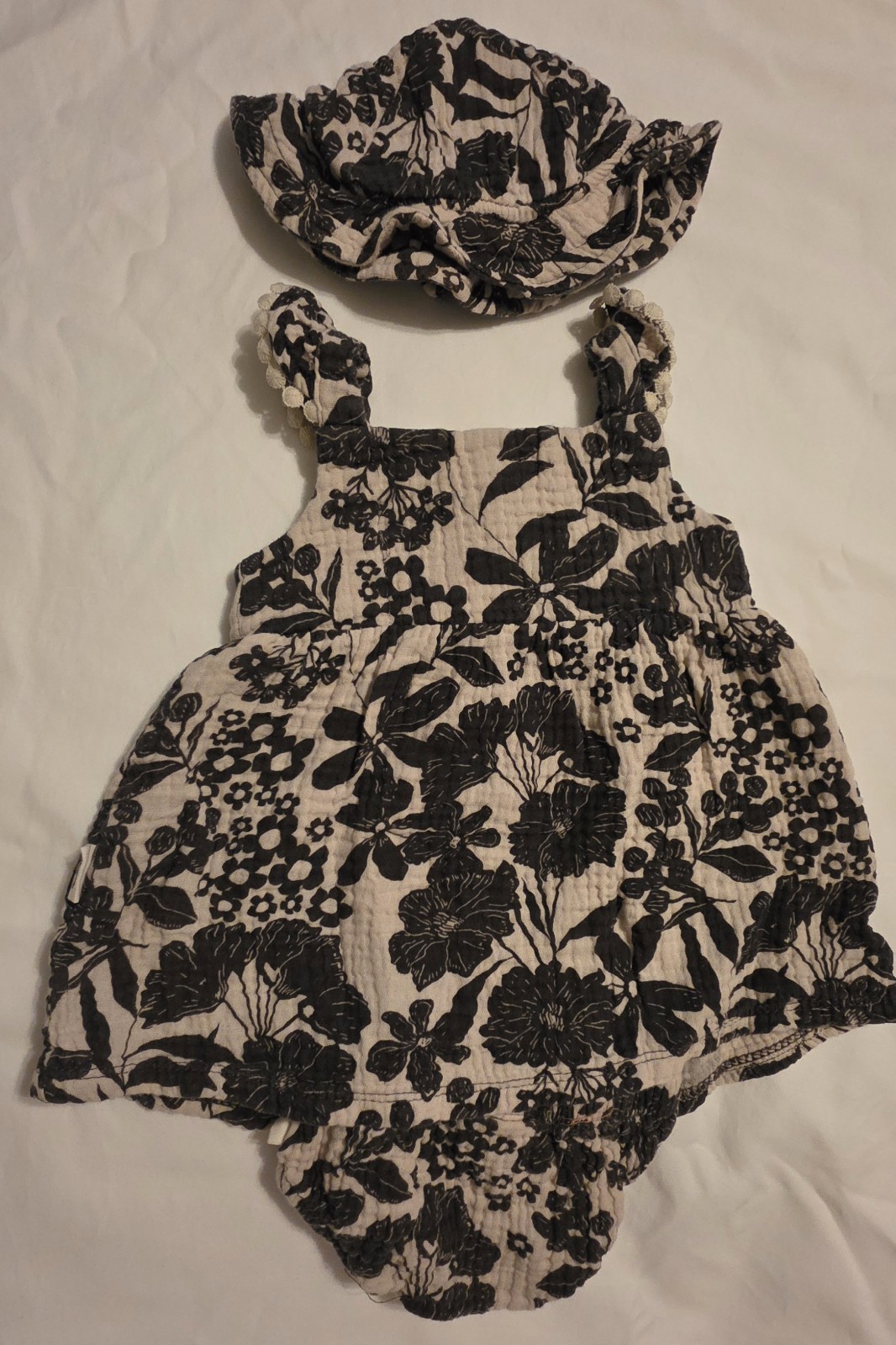 Baby Girls Lot Of 3 Rabbit + Bear 100% Cotton Outfits Size 0-3 Months