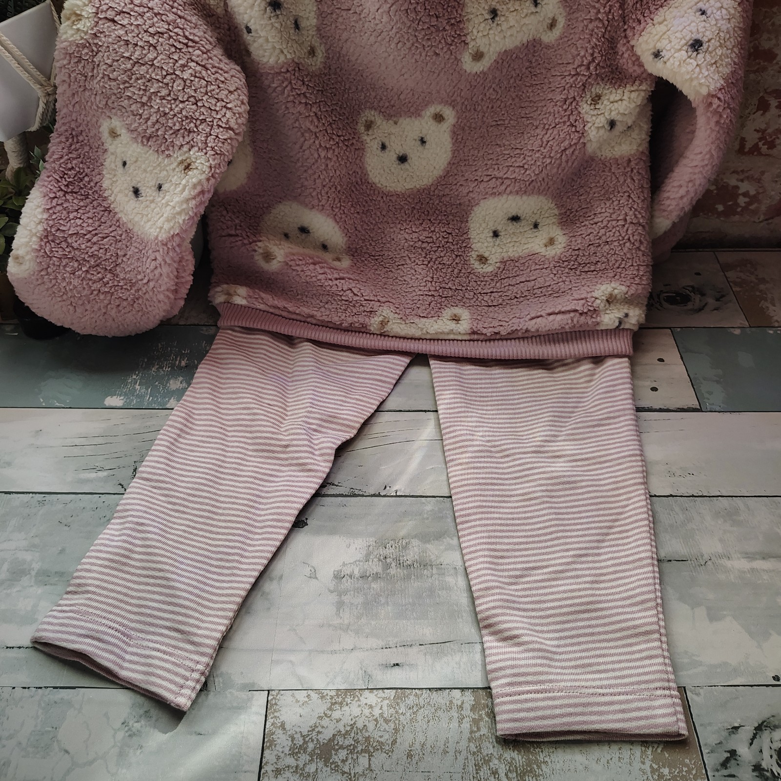 🧸carter’s Unisex 24m 2 Piece Cozy Set Sherpa Top & Cotton Jogger