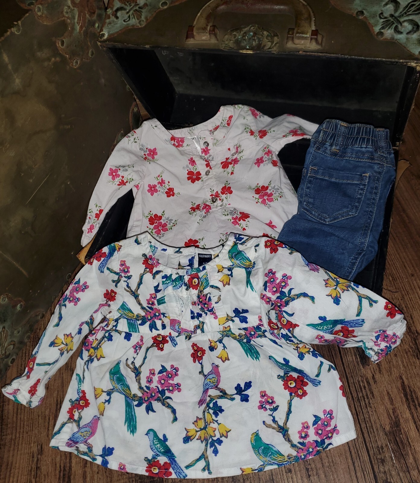 Outfit Lot Carter’s White Pink Old Navy 3-6 months Garanimals Jeans 0-3 *23