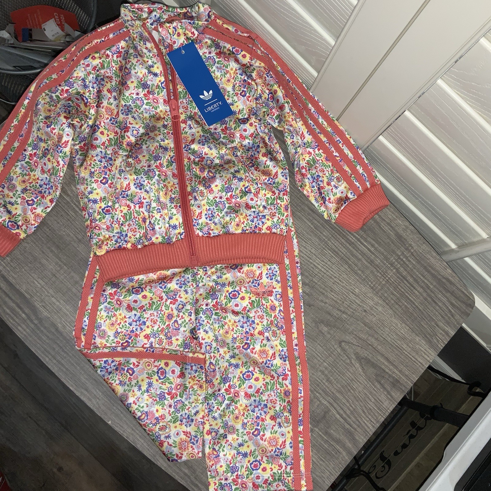 ADIDAS Baby Girl LIBERTY LONDON Floral Cloud White/Multi Track Suit 6-9M NWT