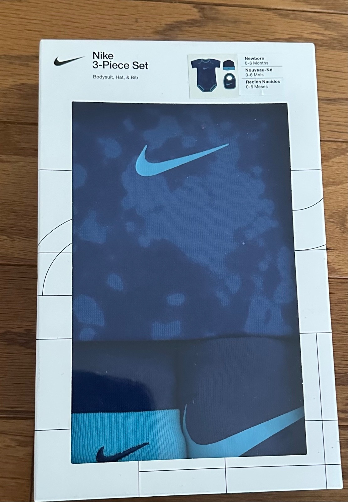 Nike Newborn 3 Piece Set Newborn 0-6 Months Blue Bodysuit Hat Bib Baby Gift NEW