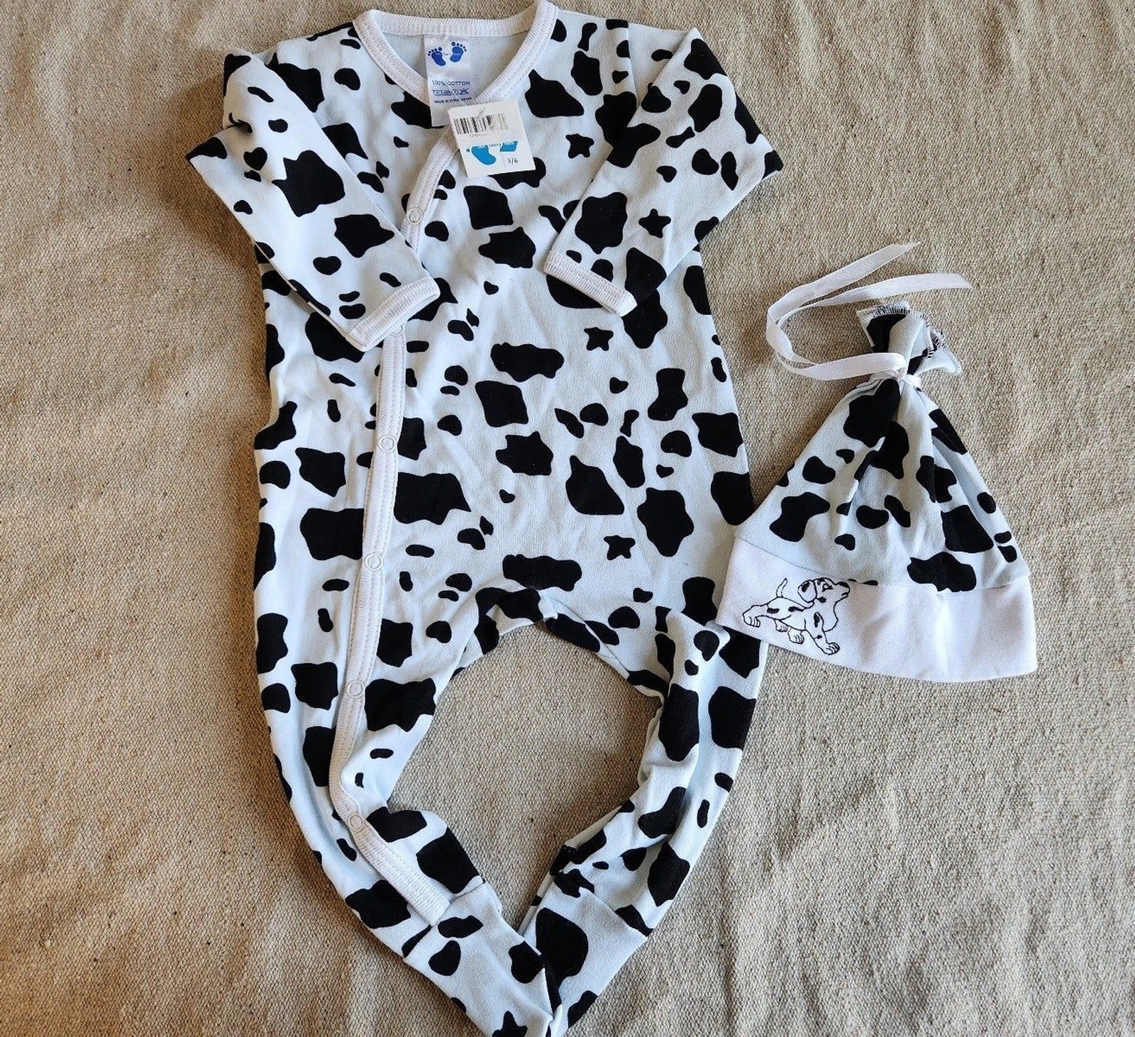 Ten tiny toes cow print sleeper & hat size 3-6m