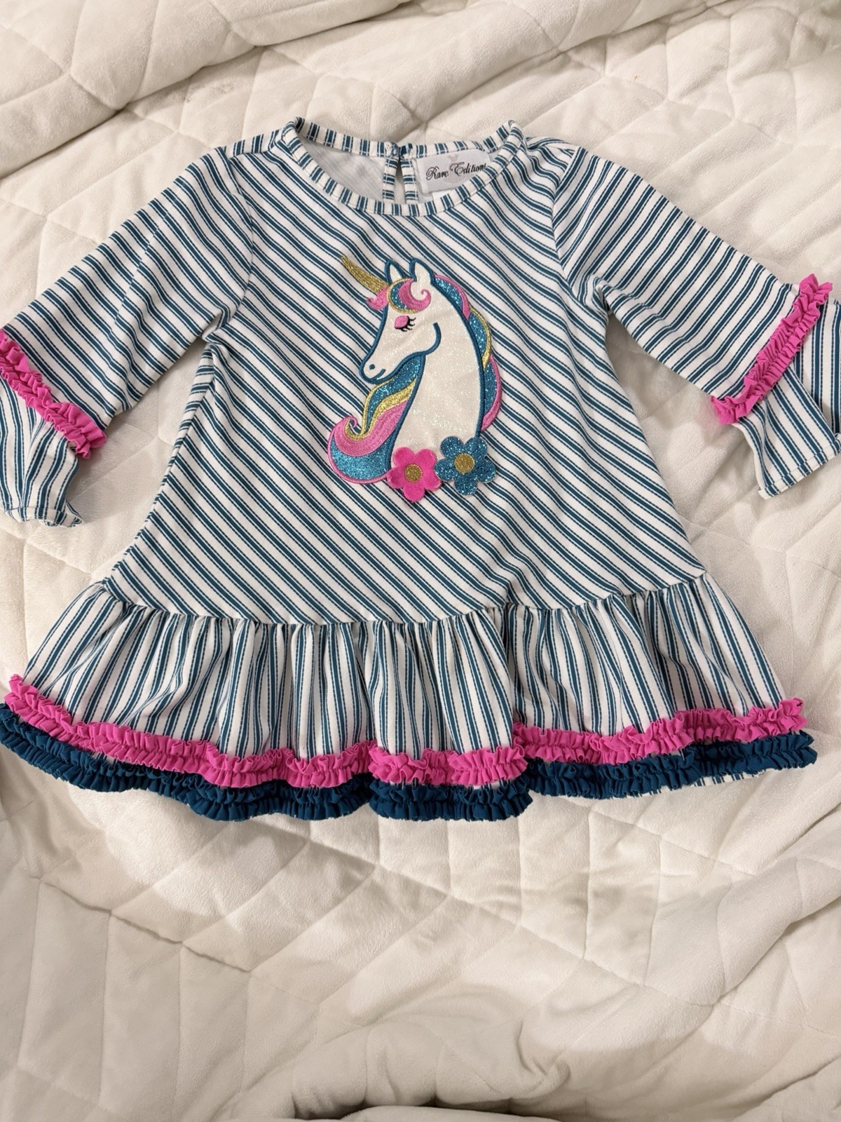 RARE EDITIONS Girl 4T Glittered Unicorn Applique’ Top