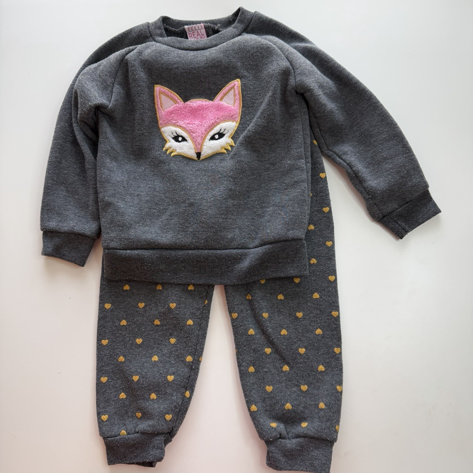 Real Love 3T Girls Sweat Suit Set Gray Pink Fox Hearts Long Sleeve