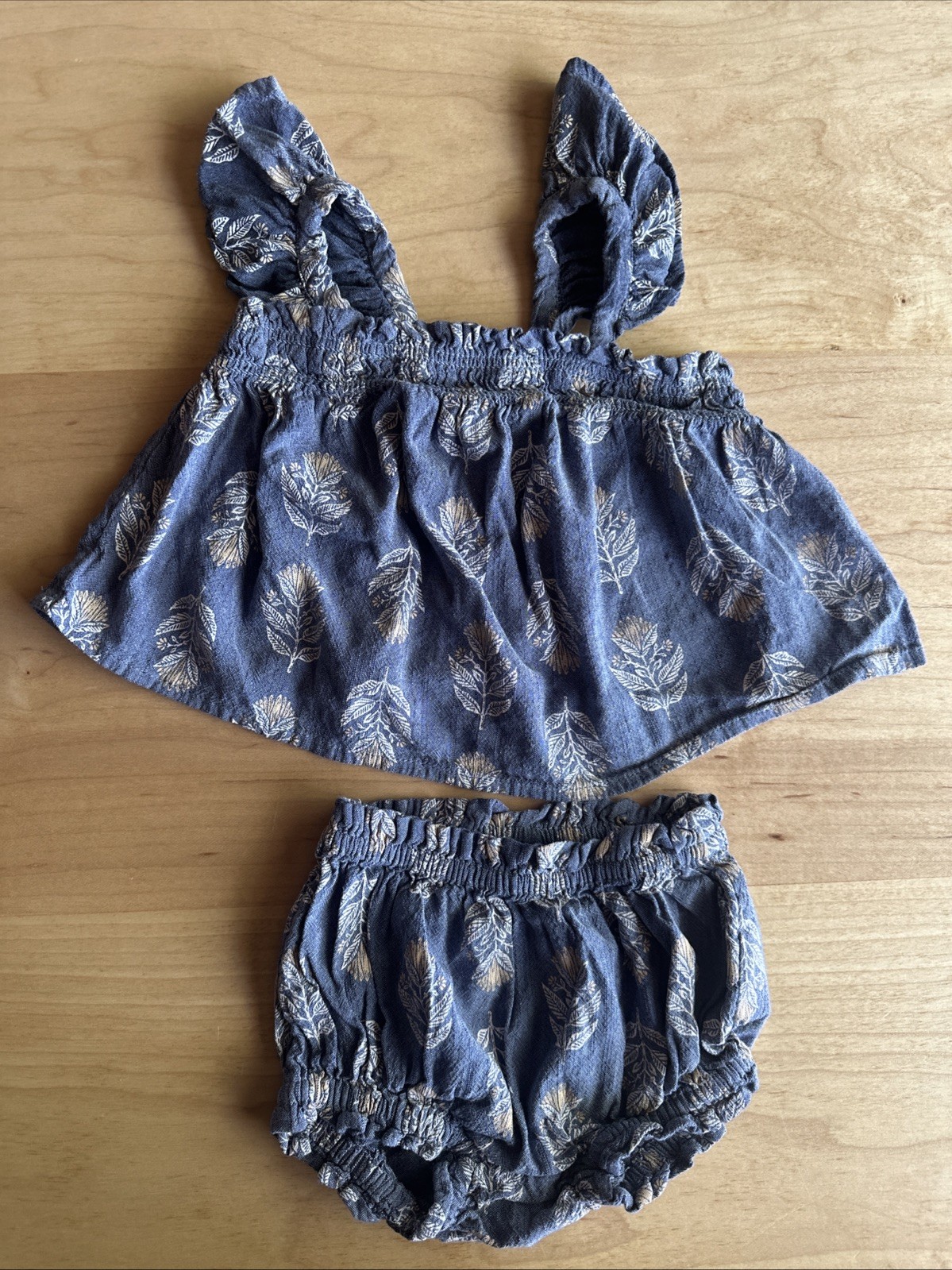 Baby Girl Old Navy Blue White Printed Tank and Bloomer Outfit Set – 3/6 Months