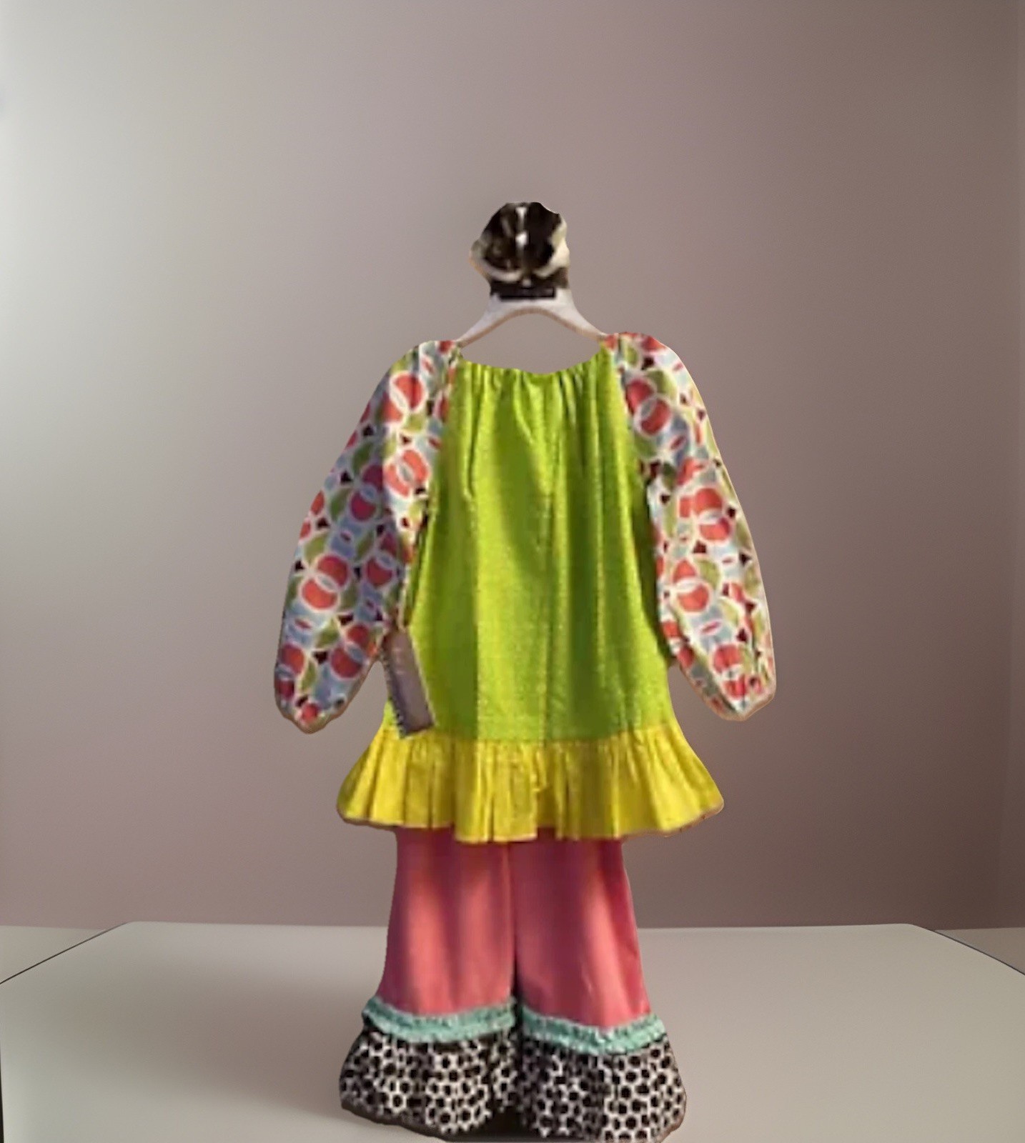 Girls NWT LaJenns Pants Set & Dress Top Embroidered 2 Piece Free Bow 4T