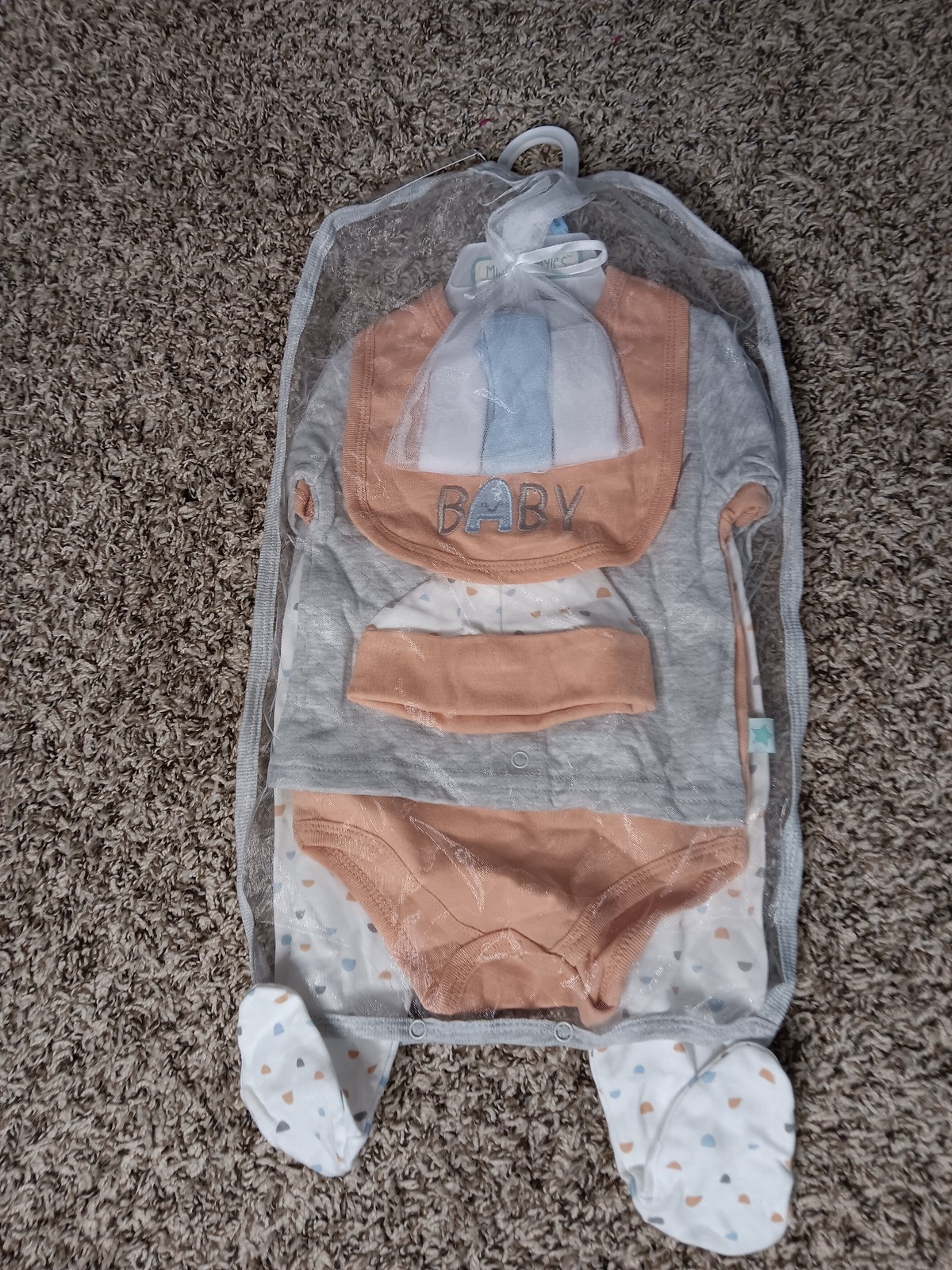 Baby 9-Piece Layette Gift Set – Newborn Essentials Bundle