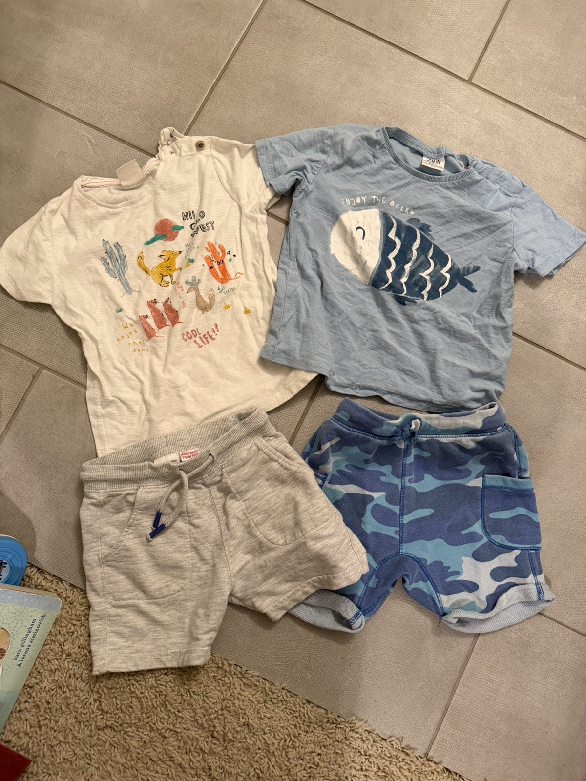 Zara boys size 3-4 years play condition bundle – 2 tees and 2 pairs of shorts