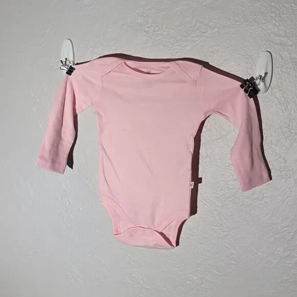 Honest baby long sleeve butterfly body suit 6-9 month girl 4pc set, Nwt 4 pack